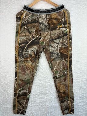 Under Armour Realtree Camo Base Layer Pants XL Thermal Long Underwear
